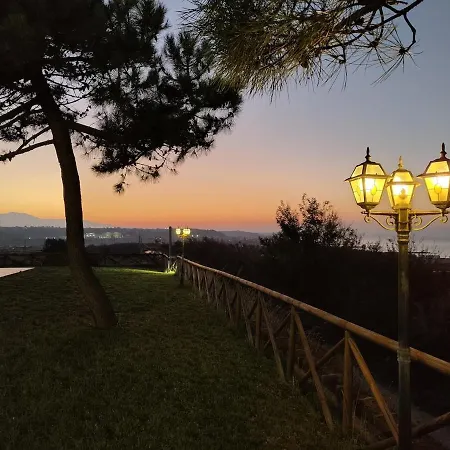 La Volpe Nella Pineta * Casalbordino