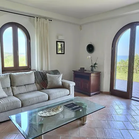 La Volpe Nella Pineta Villa *